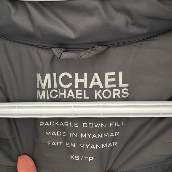 Michael Kors coat - Picture 3 of 7